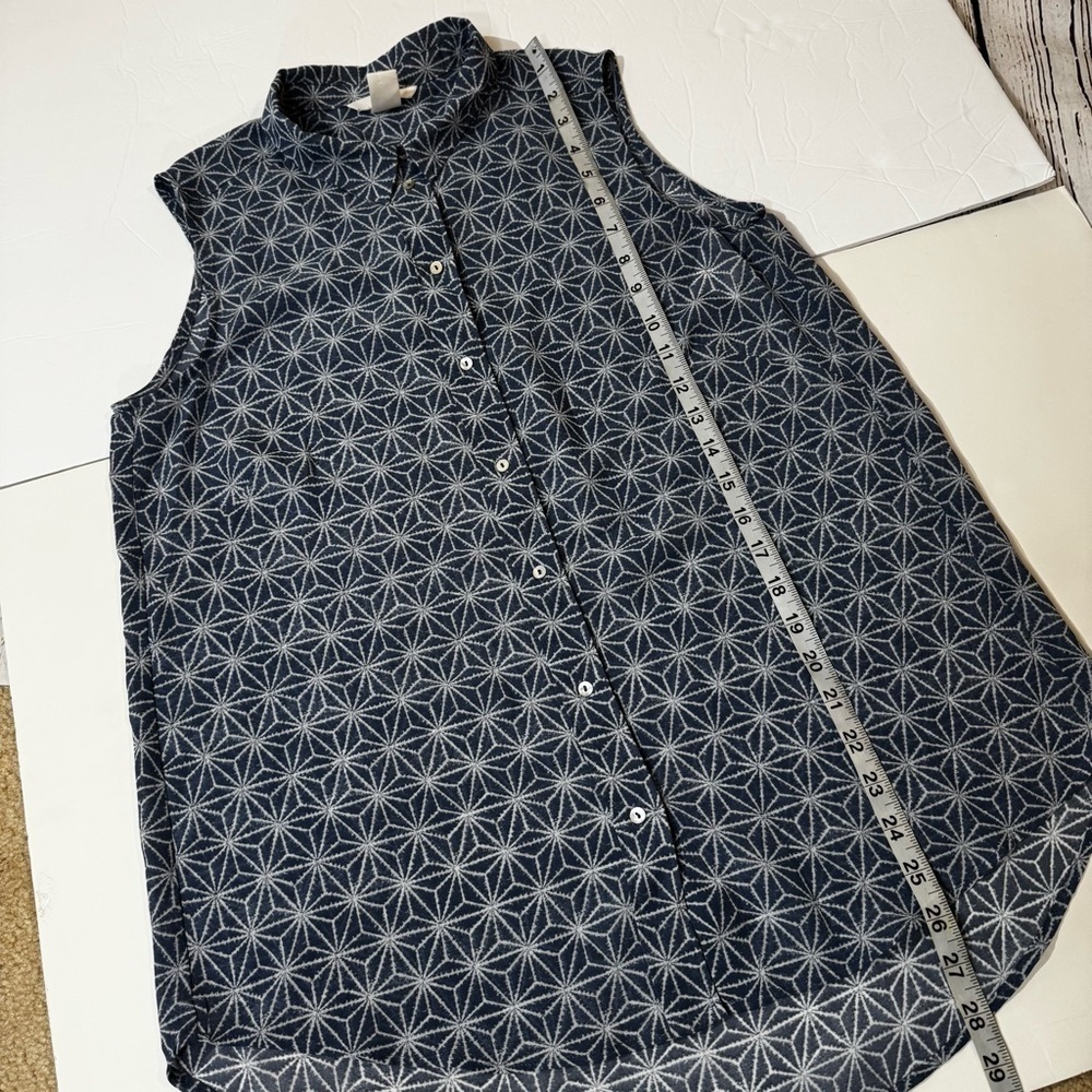 H&M Blue Geometric Button Down Shirt 6 - Picture 3 of 6